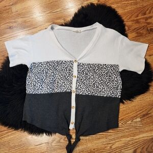Animal Print Women's V Neck Button-up Waffle Knit Top Size 2X